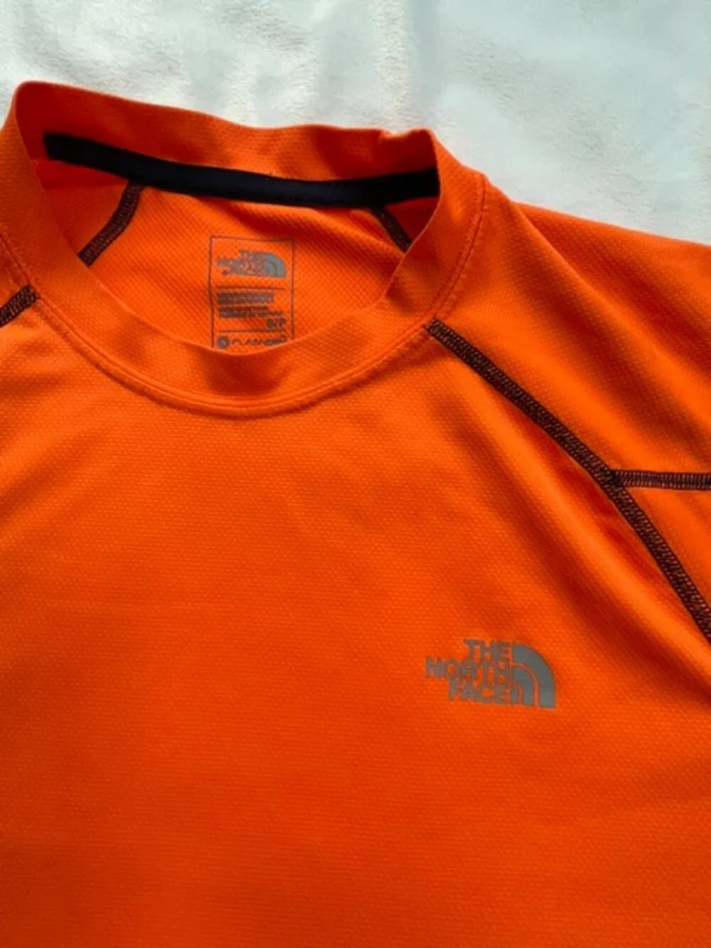 The North Face Men's Flash Dry Activewear Tops, Orange, Size S